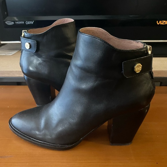 Louise et Cie Black Leather Ankle Booties Sz 8.5M - Picture 2 of 11